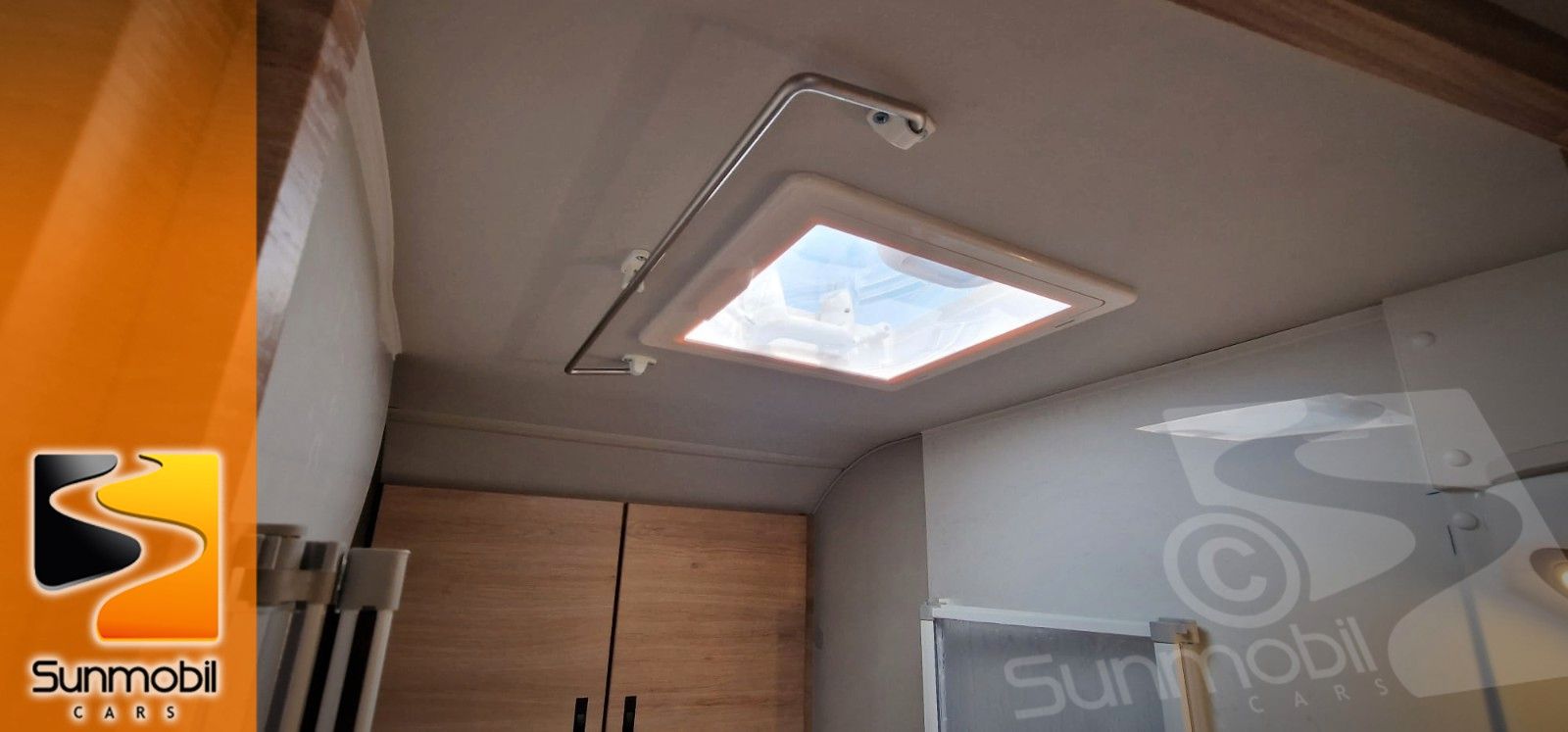 Fahrzeugabbildung Knaus Live Wave 650 MF Platinum Selection 180 PS Auto