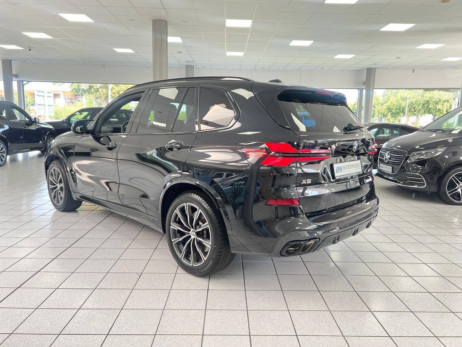 BMW X5 M60 i xDrive*PANO*STHZG*MASSAGE*LUFT*HUD*360°