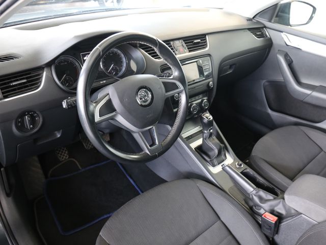 Skoda Octavia COMBI EDITION XENON PDC ANHÄNGERKUPPLUNG
