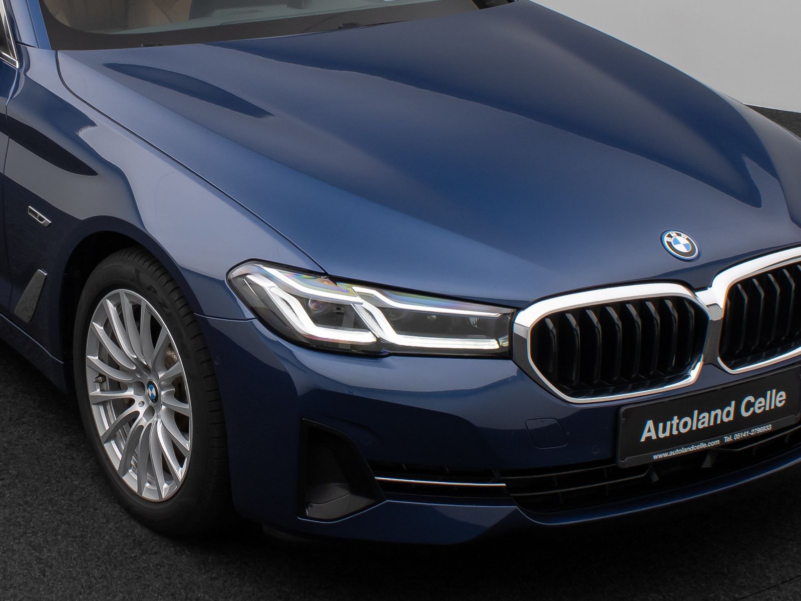 Fahrzeugabbildung BMW 530e Kamera Laser HUD DAB 4Klima ACC Komfortsitz