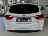 Hyundai i40 cw Navi/AHK/Automatik/LED/Tüv neu - Hyundai i40 mit Diesel-Antrieb: Kombi