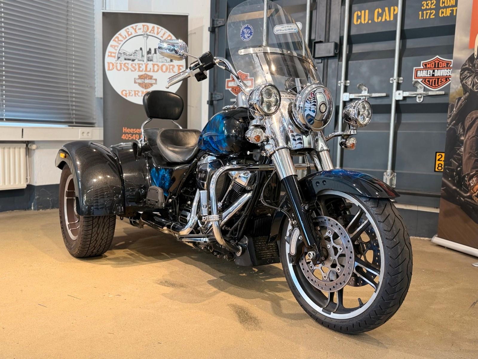 Harley-Davidson FLTR Freewheeler 107 *Custom-Paint*TOP*