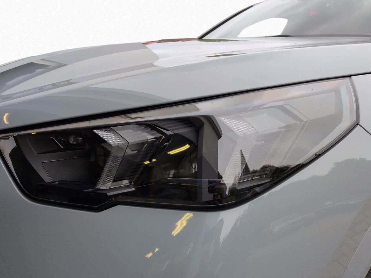 BMW iX2 - Bild 22