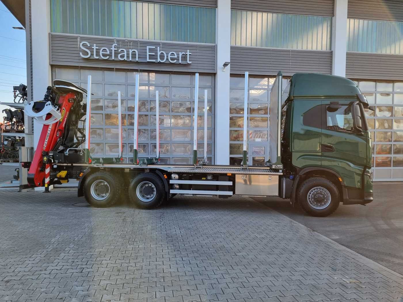 Fahrzeugabbildung Iveco X-Way AS300X57 Z/P HR ON+ 6x4 (6x6 Hi Traction)