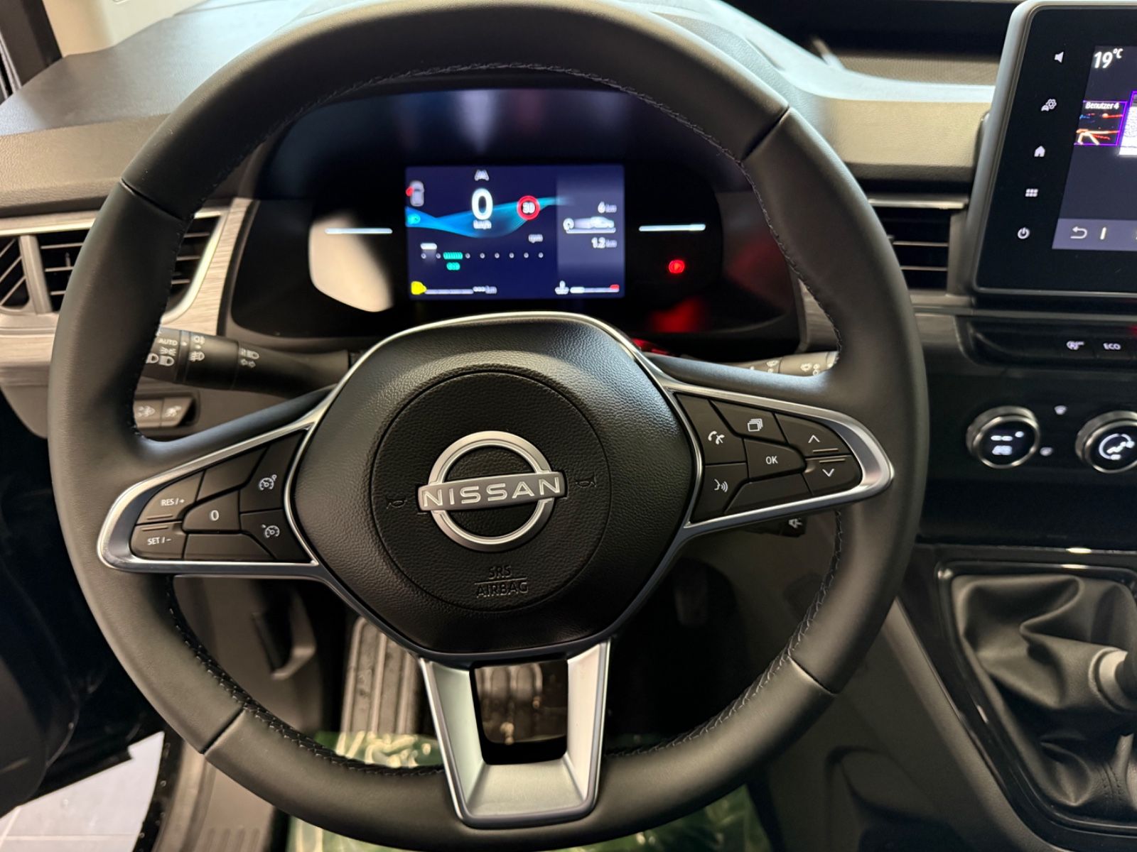 Fahrzeugabbildung Nissan Townstar Kombi L1 N-Connecta - Design-Paket