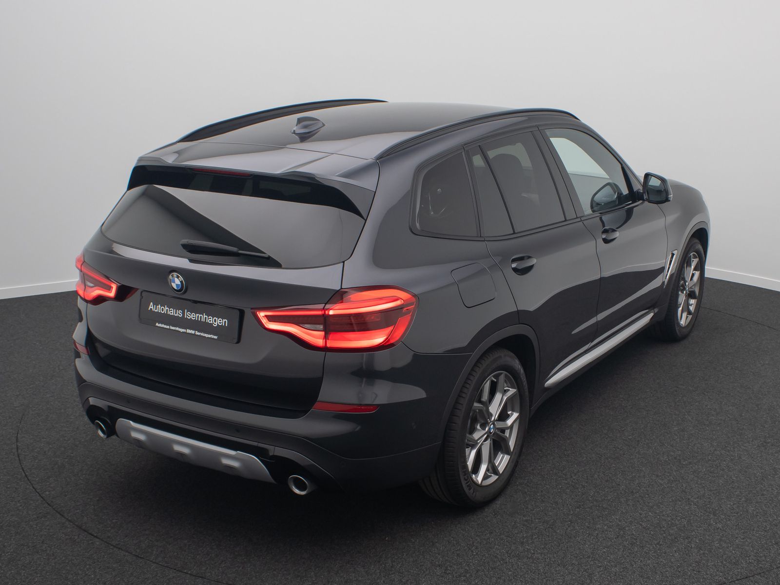 Fahrzeugabbildung BMW X3 xD20d xLine ACC AHK Kamera DisplKey HUD Leder