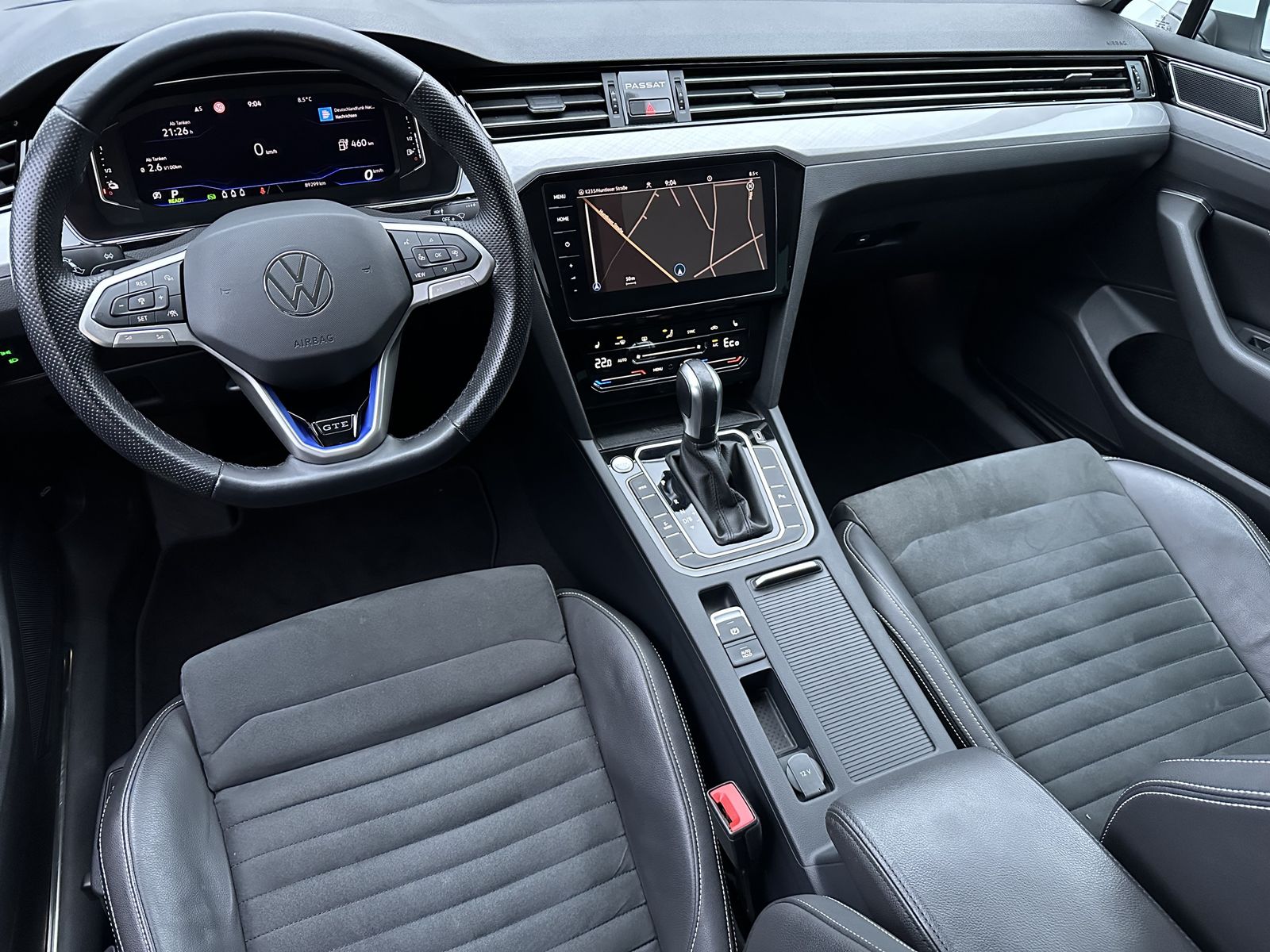 Fahrzeugabbildung Volkswagen Passat Variant DSG GTE Hybrid NAV+LED+AHK+VC+PP