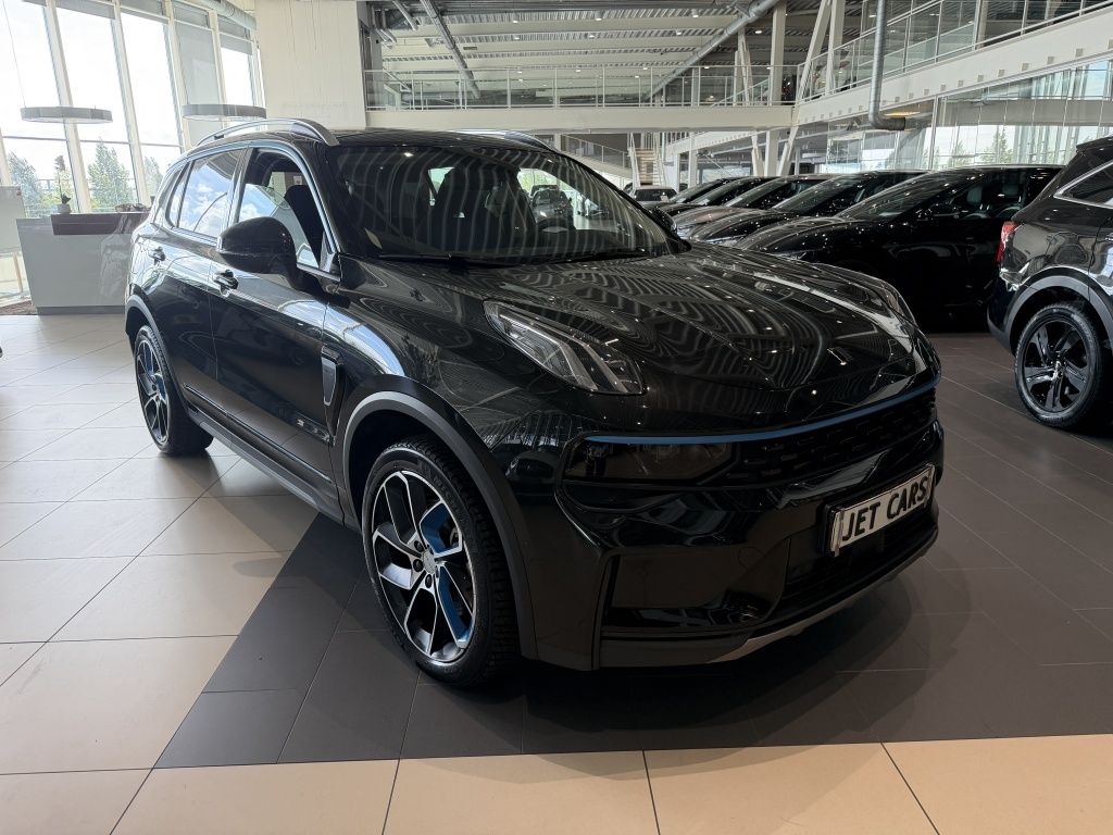 Lynk & Co 01