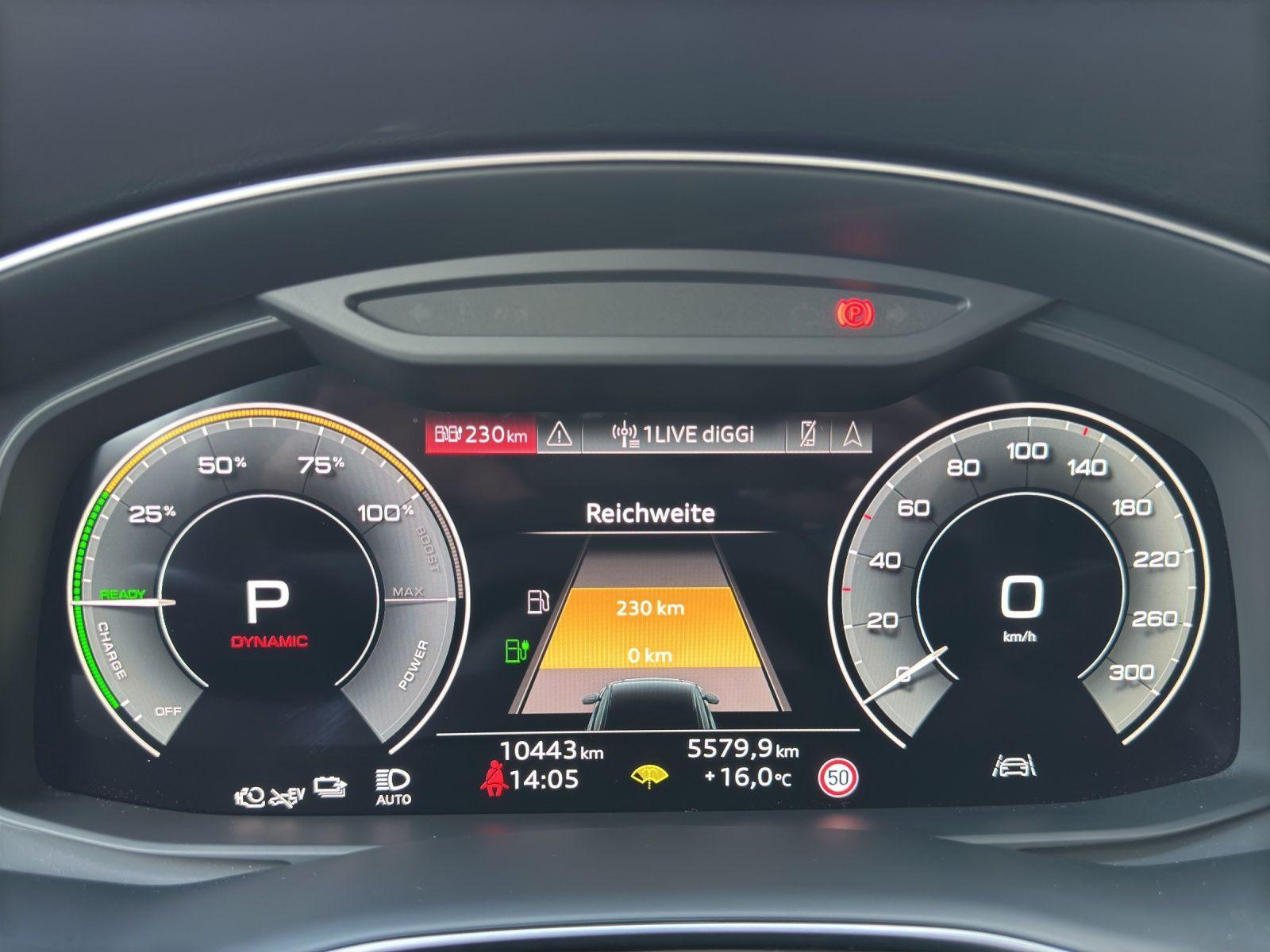 Audi Q8 45 TFSI e Q HuD OPS LED