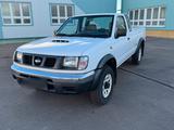 Nissan D22 Allrad Geländewagen - Nissan: D22