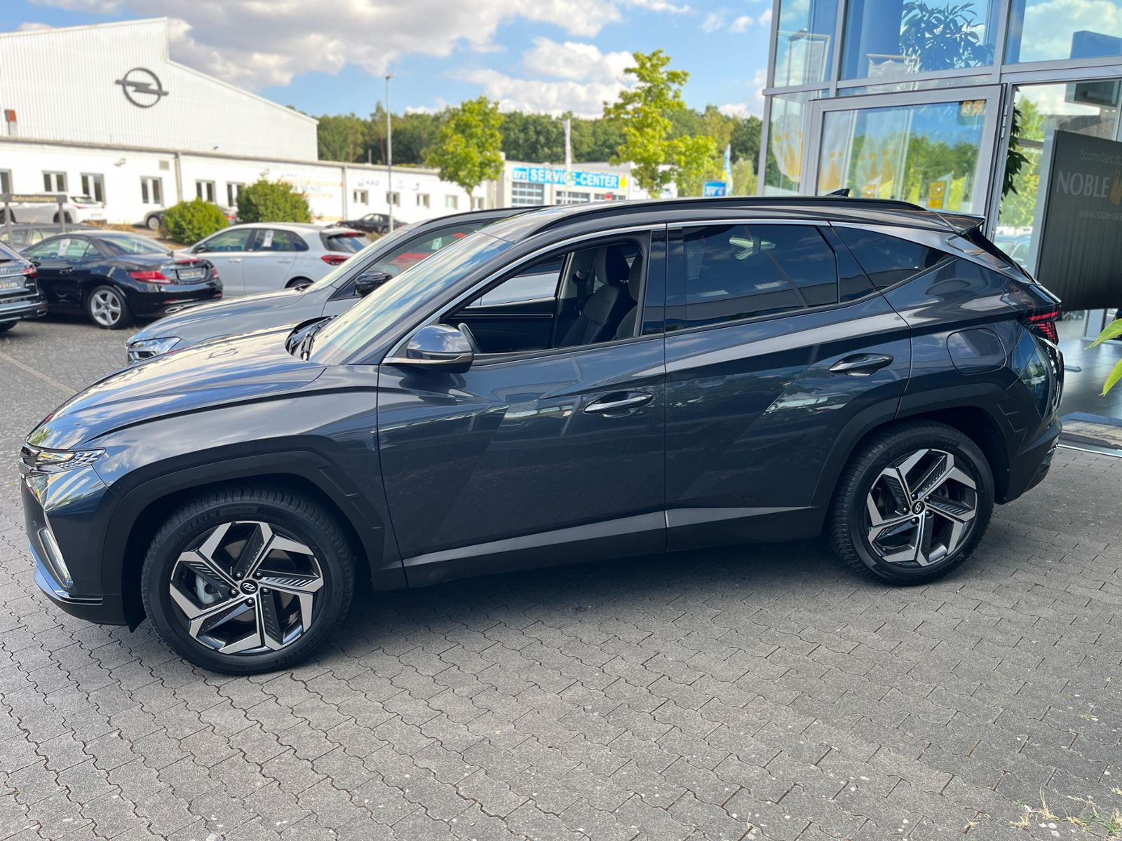 Fahrzeugabbildung Hyundai TUCSON Trend Plug-In Hybrid 4WD KLIMA LED NAVI