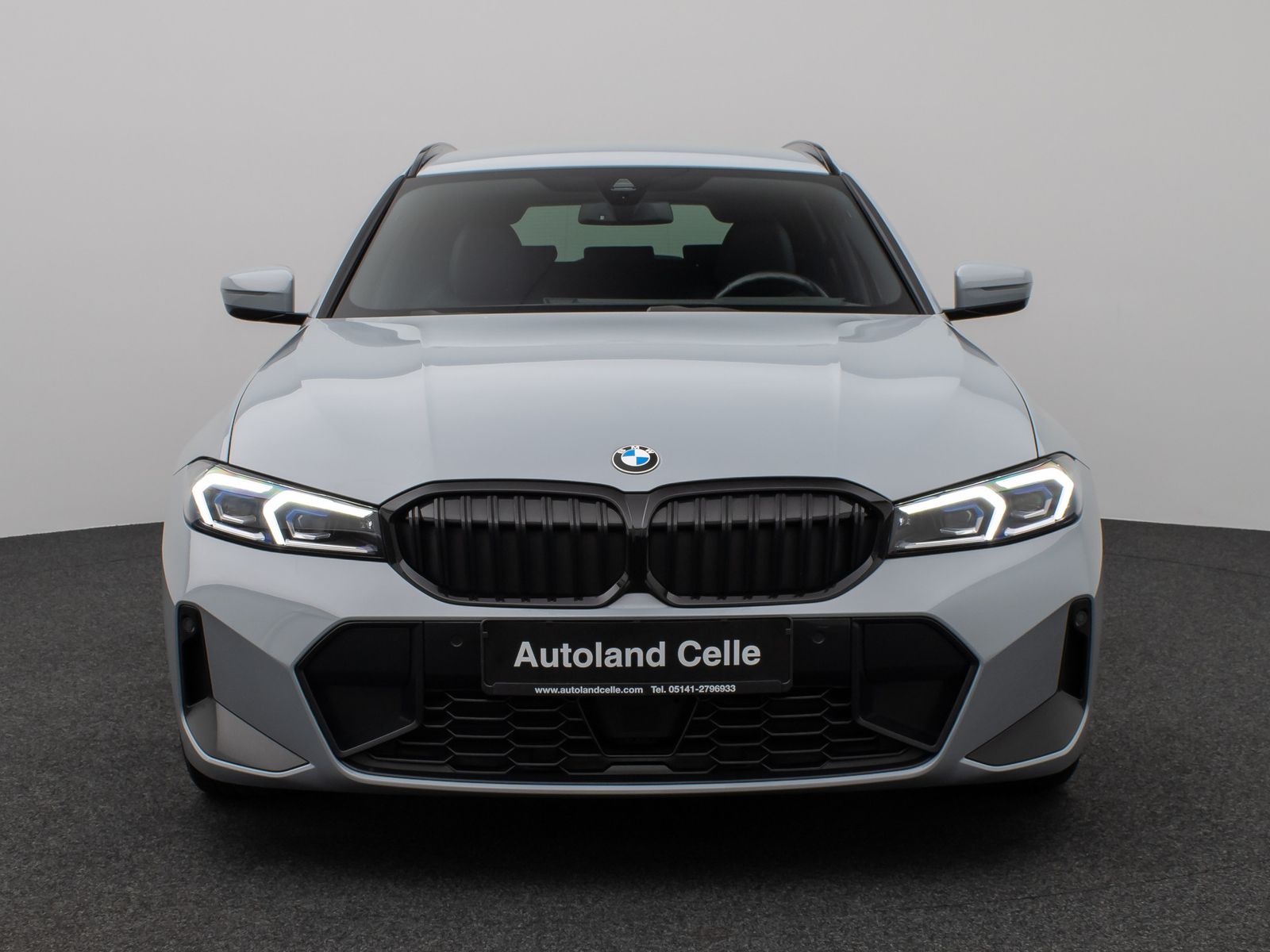 Fahrzeugabbildung BMW 320d M Sport Kamera DAB HiFi HUD Stop&Go Komfort