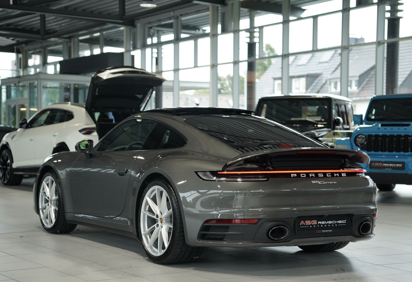 Porsche 992