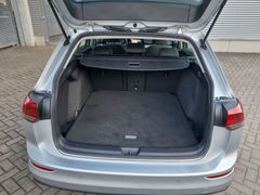 Fahrzeugabbildung Volkswagen Golf VIII Variant 2.0 TDI Life LED NAVI SHZ