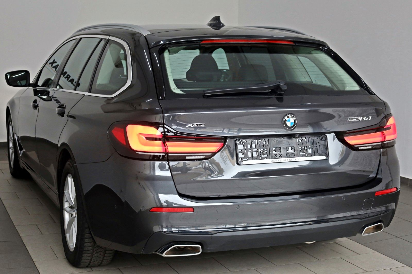Fahrzeugabbildung BMW 520 d xDrive,Leder,Navi,LED,SH,Kamera,DAB,AHK