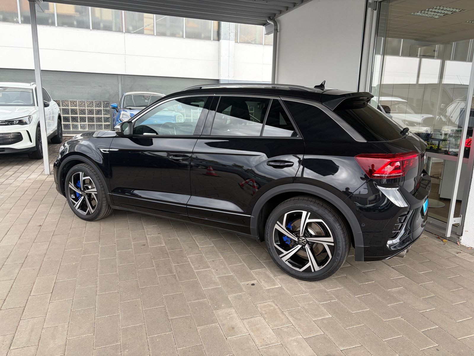 Volkswagen T-Roc R 2.0 TSI DSG 4M AKRA PANO NAVI ACC foto 3