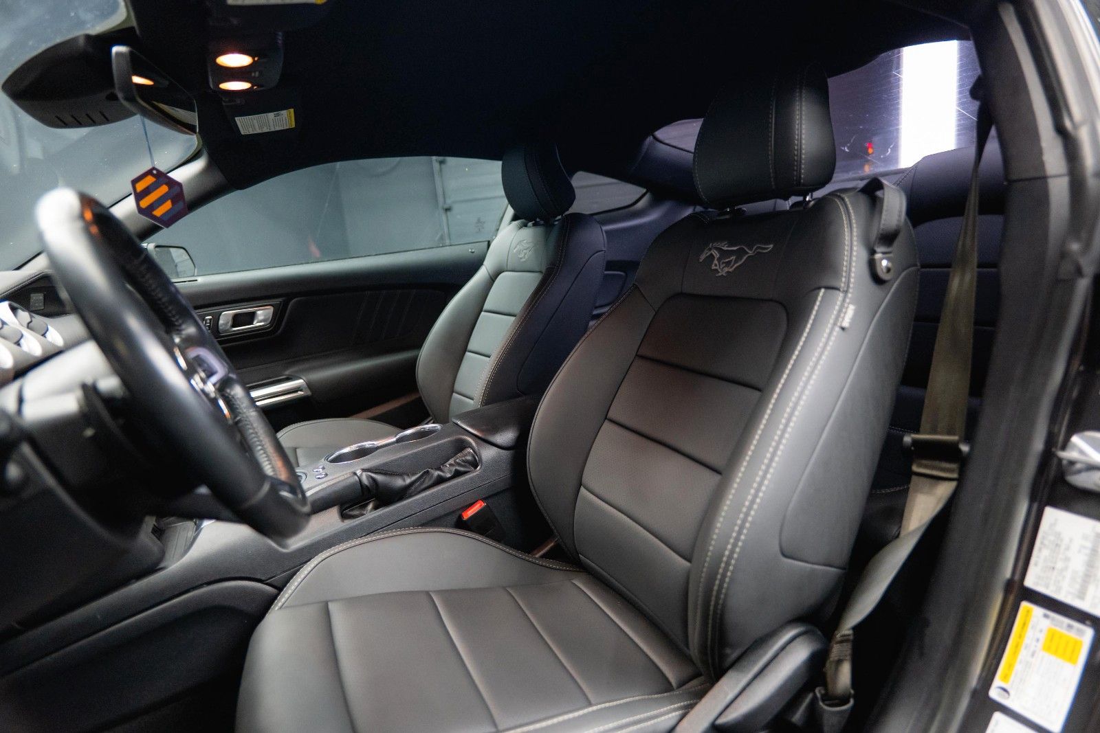 Fahrzeugabbildung Ford Mustang Shelby GT 500 5.0 V8 Performance CarPlay