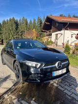 Mercedes-Benz A200 AMG-Line Schiebedach