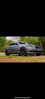 BMW 320i Coupé der Baureihe E92 (Facelift) - BMW 320: 320i E92