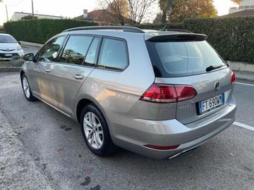 Volkswagen Golf - 7