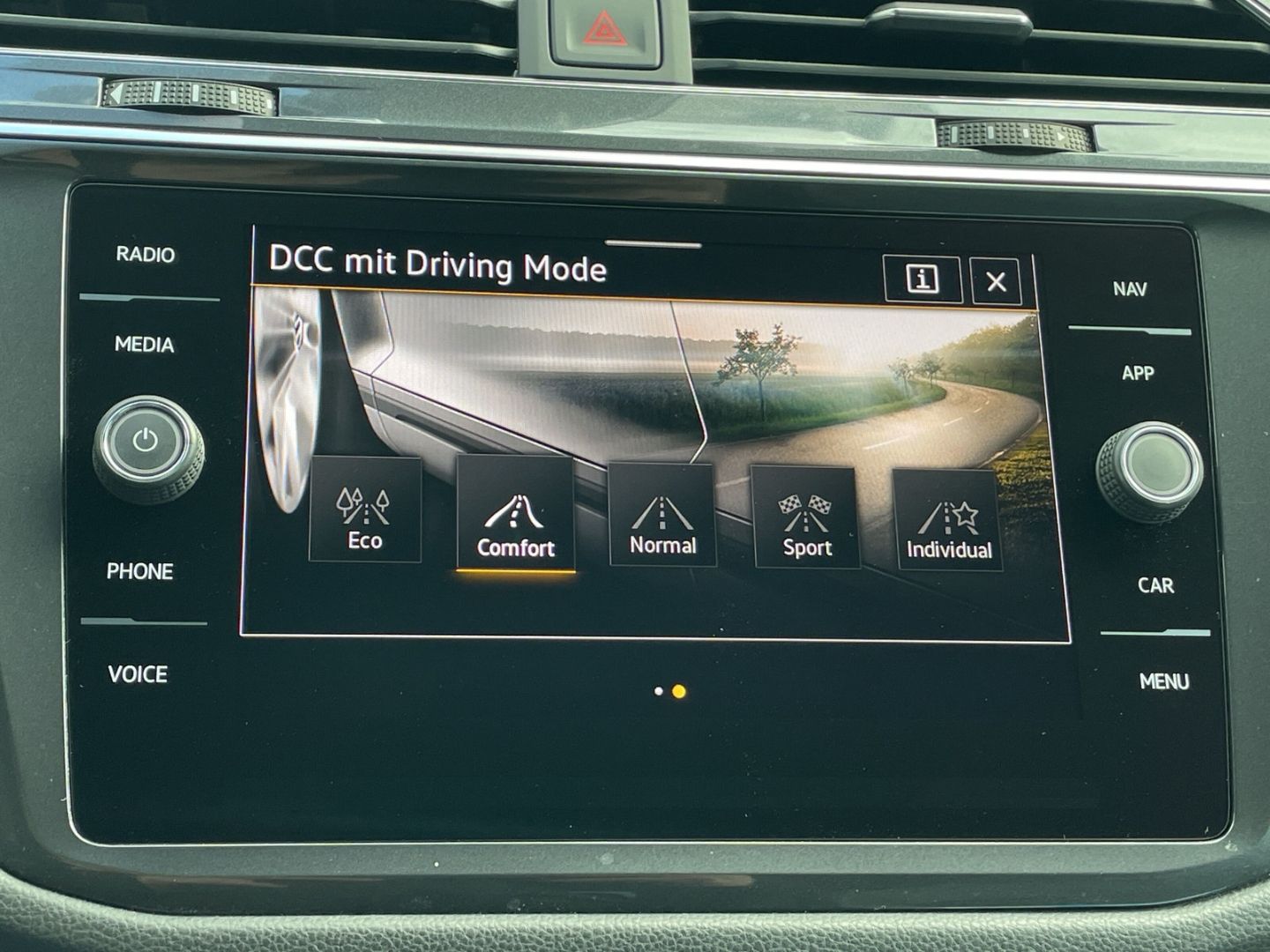 Tiguan Allspace 2.0 TDI R-Line 4Motion AHK/Pano 