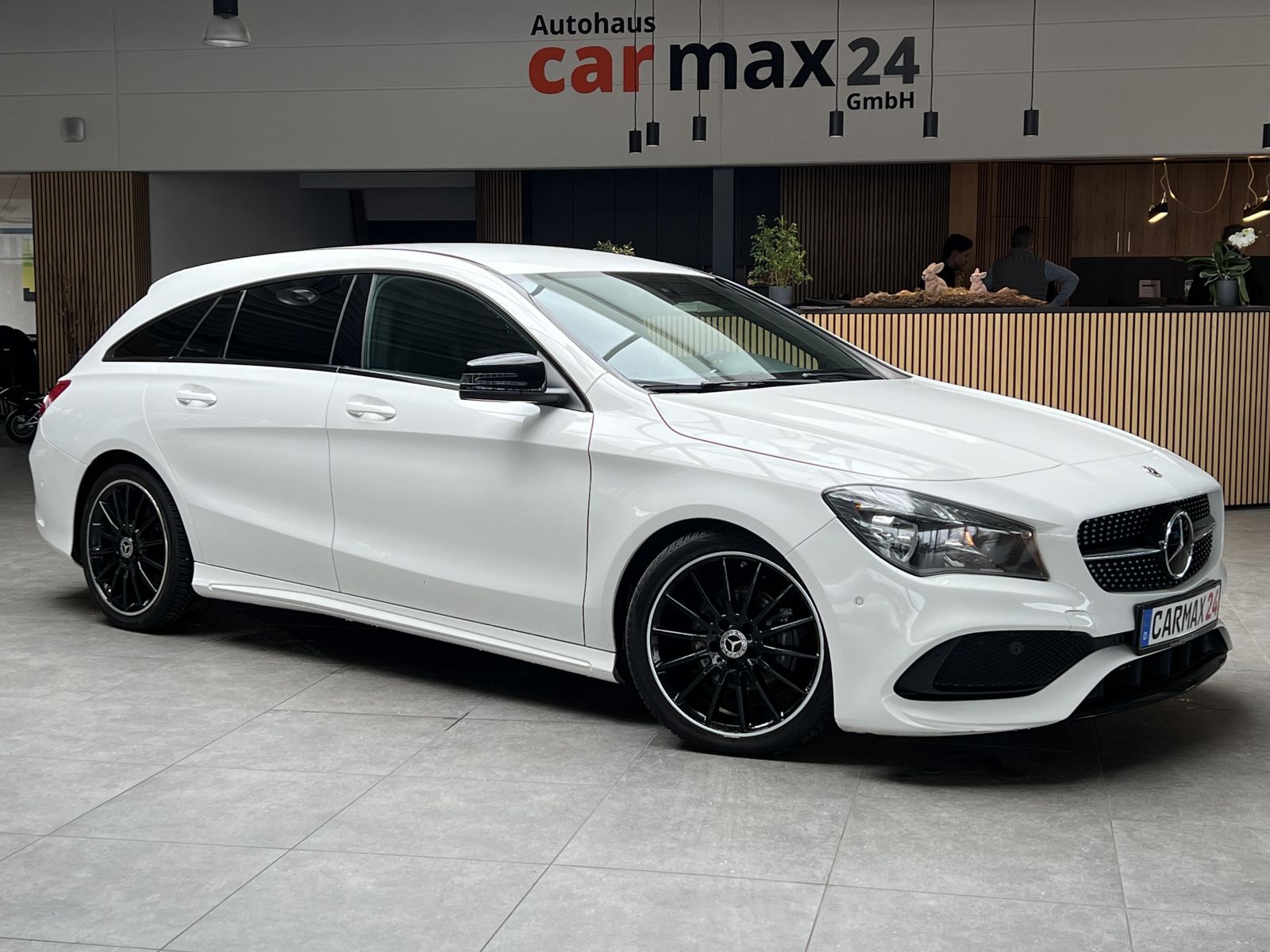 MERCEDES-BENZ CLA 180 SB Aut AMG-Line StHz Shz Navi Kamera BT