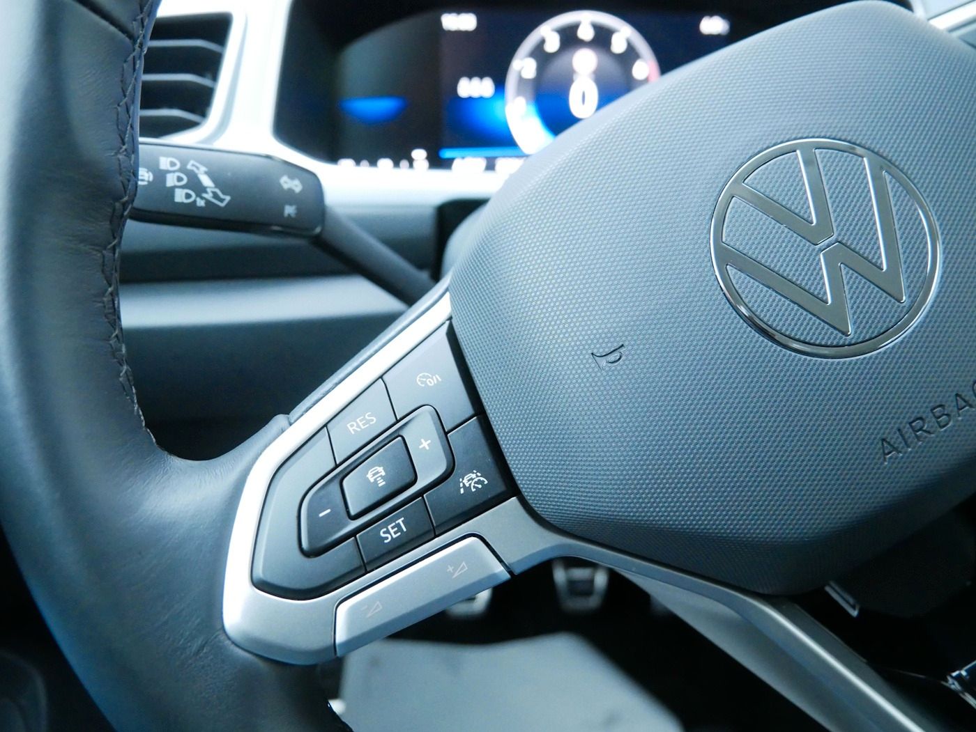 Fahrzeugabbildung Volkswagen T-Roc 1.0 TSI GOAL NEU35T ACC SHZ LED Allwetter