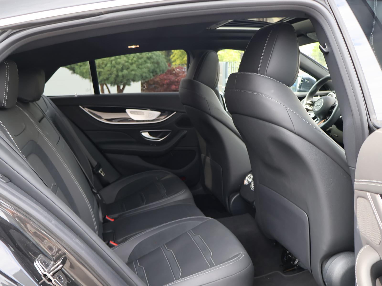 Mercedes-Benz AMG GT 53 4M+ KeyGo-SoftClose-Navi-AHK-Burmester