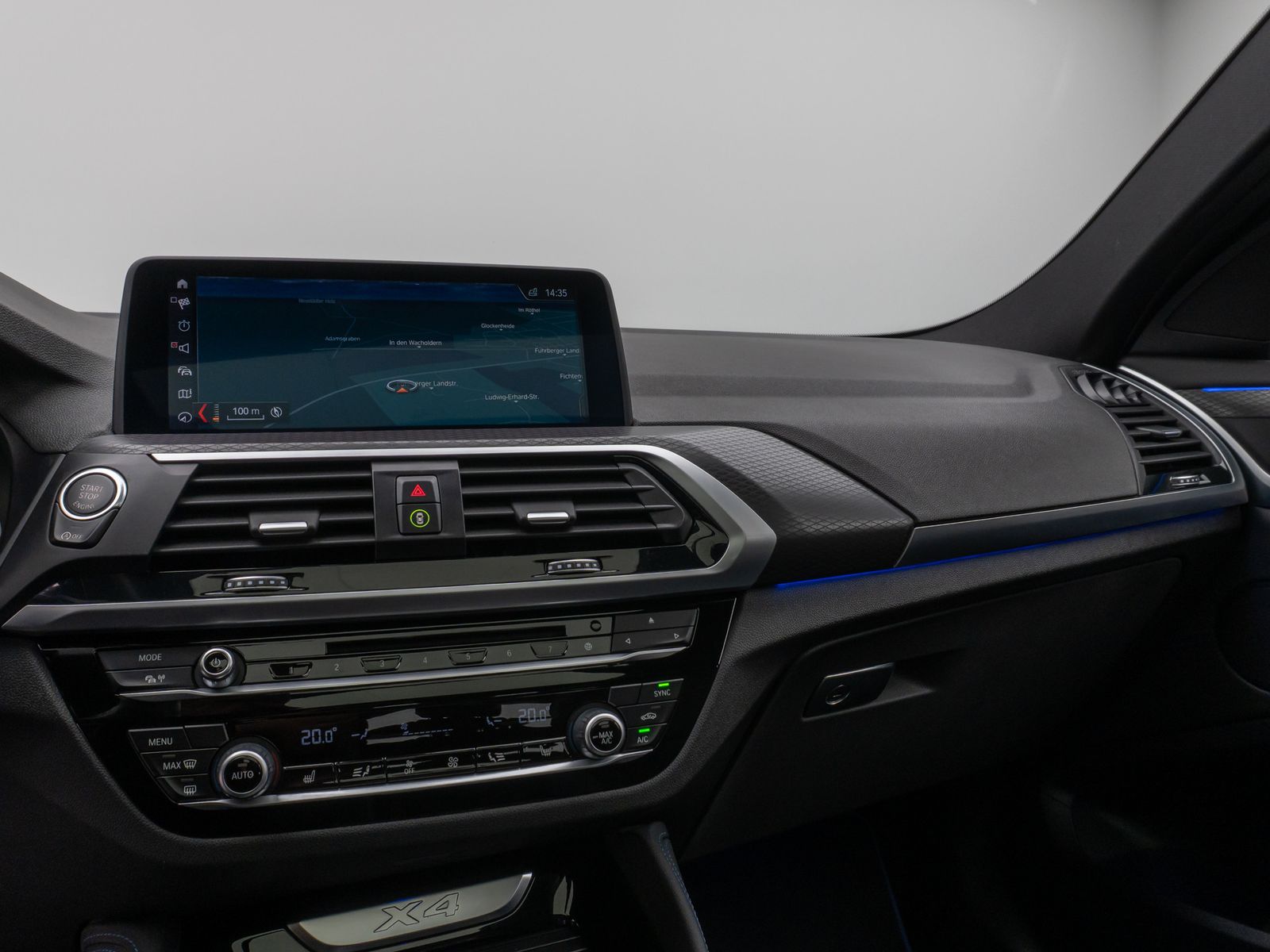 Fahrzeugabbildung BMW X4 xD20d M Sport X Panorama HUD HiFi Komfort 20"