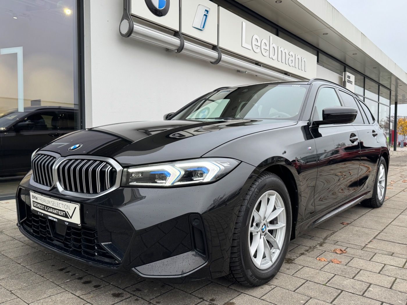 Fahrzeugabbildung BMW 320d Touring M-Sportpaket GARANTIE bis 08/2028