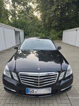 Mercedes-Benz E 250 CDI gepflegt und top ausgestattet