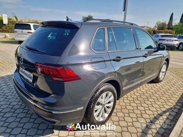 Volkswagen Tiguan - 5