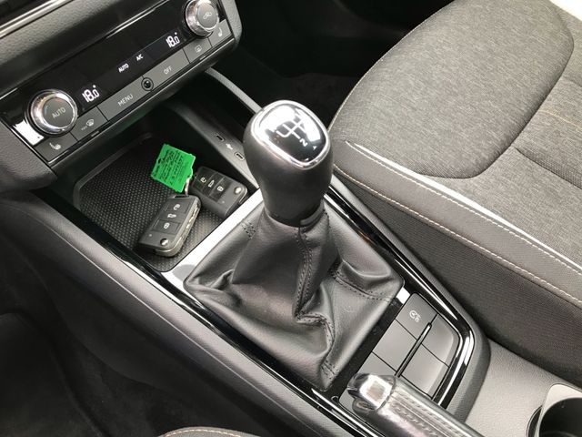 Kamiq Style 1.0 TSI 6-Gang*LED*RFK*SHZ*
