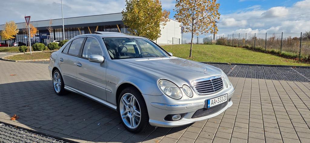 Mercedes-Benz E 55 AMG