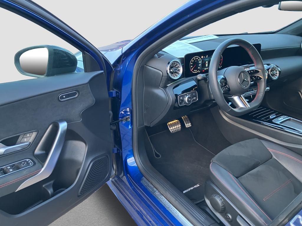 Fahrzeugabbildung Mercedes-Benz A 200 d Kompaktlimousine AMG Line*Night Paket