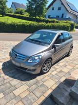Mercedes-Benz SEHR GEPFLEGTER MERCEDES BENZ  B 200 KOMBI... - gebrauchte Mercedes-Benz B 200 aus dem Jahr 2007
