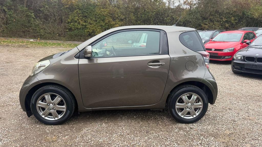 Toyota IQ