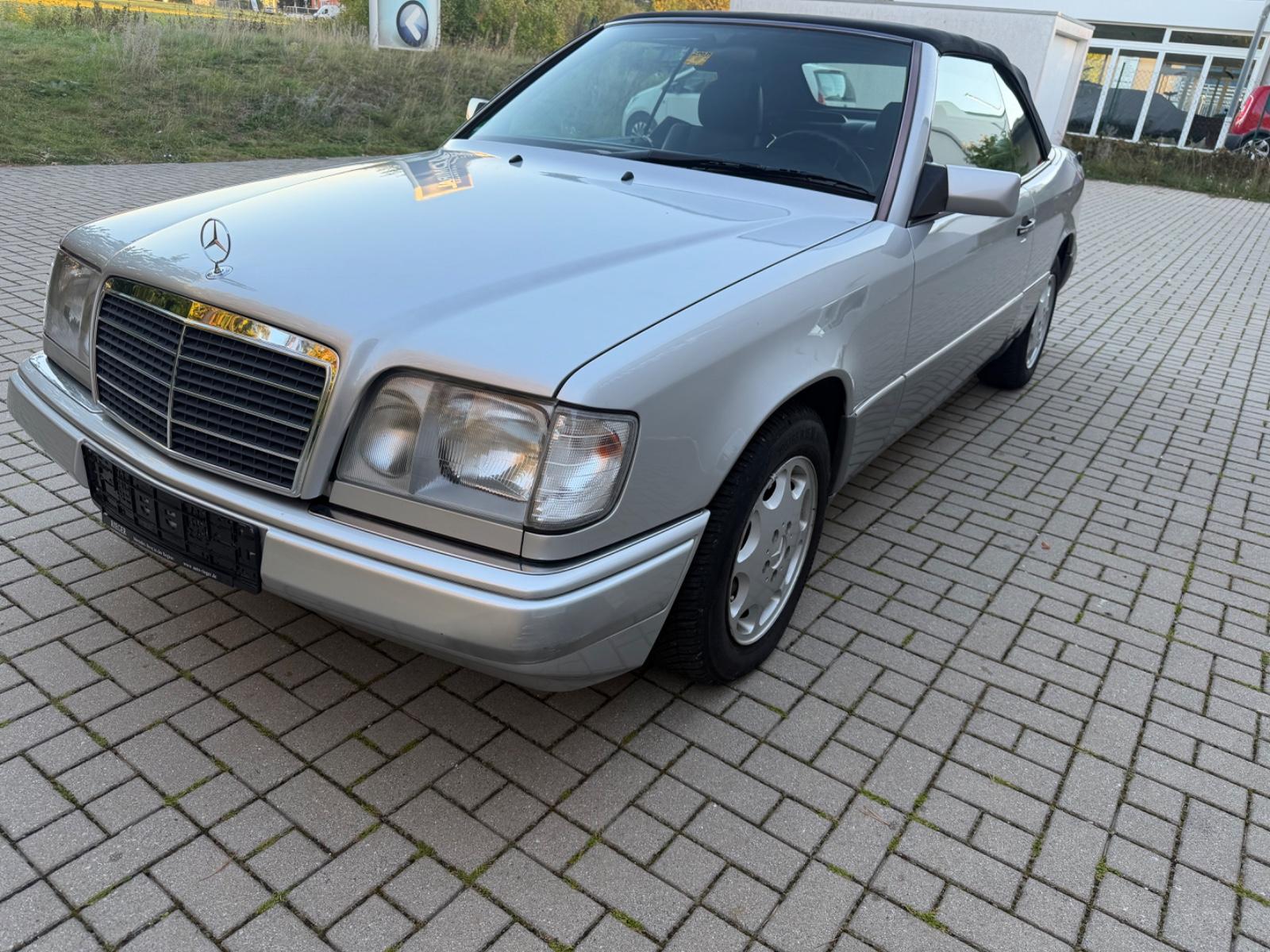 Mercedes-Benz E 320