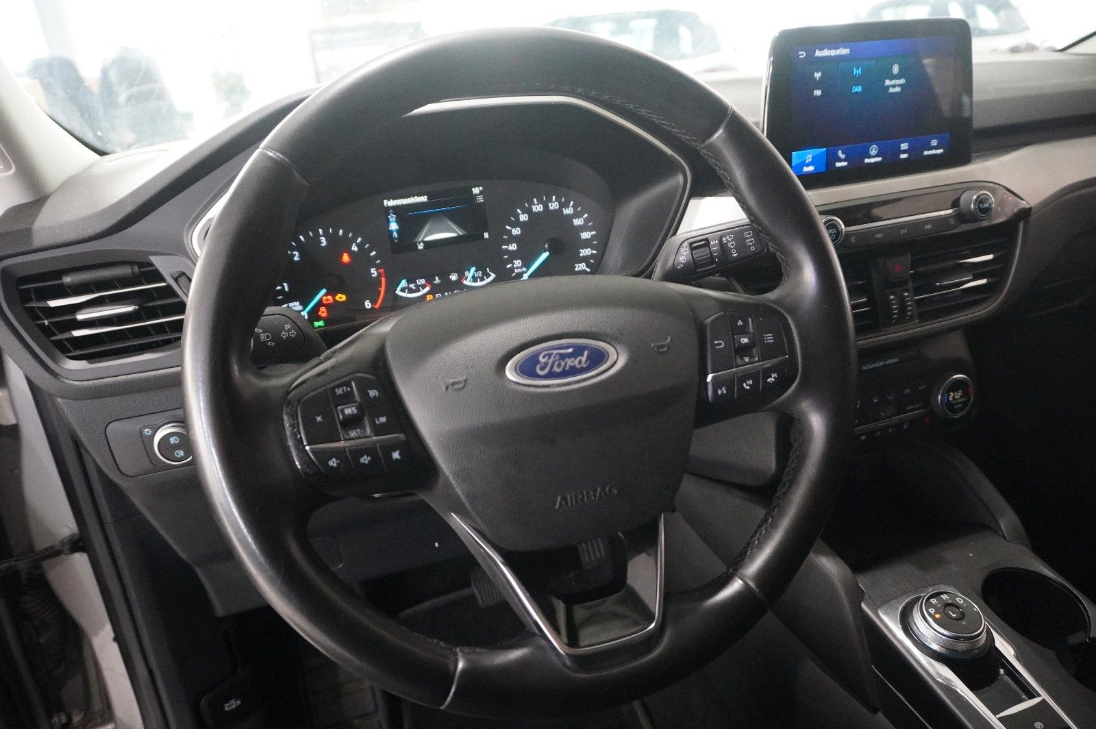 Fahrzeugabbildung Ford Kuga 1.5D COOL & CONN. NAVI/LED/SHZ/TEMP./NEBEL