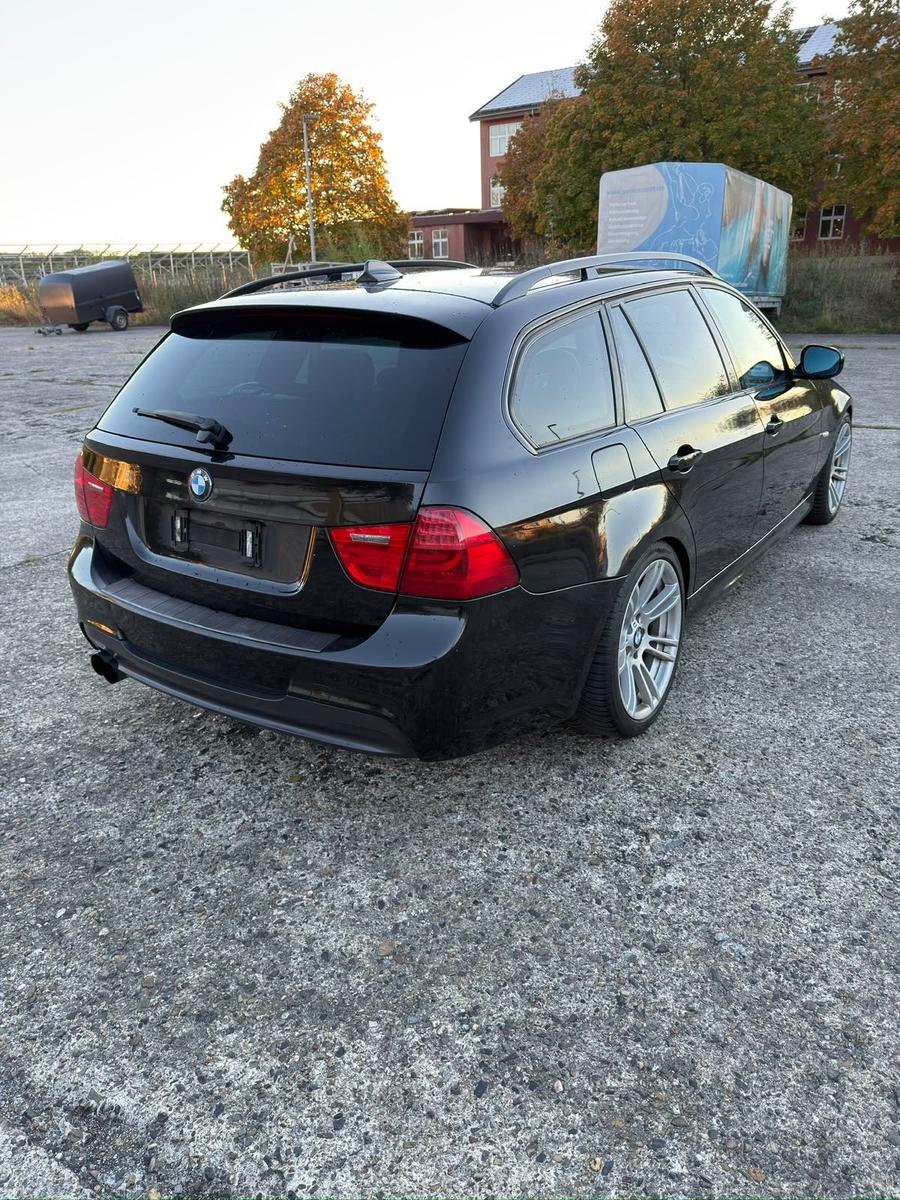 BMW 320 2009 — photo 5