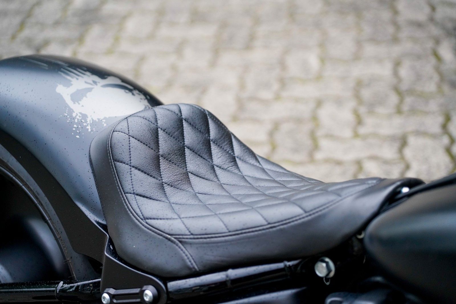 Fahrzeugabbildung Harley-Davidson FLFBS Fat Boy 114 cui - All Black - Jekill - 260