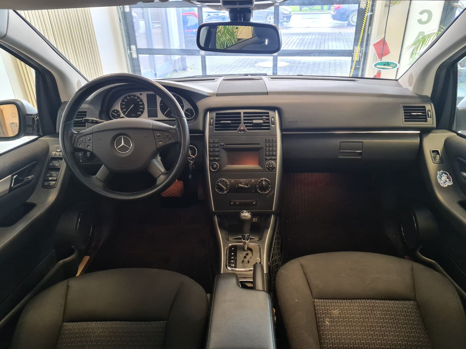 Fahrzeugabbildung Mercedes-Benz B 200 CDI / PANO / KLIMA / AUTOMATIK
