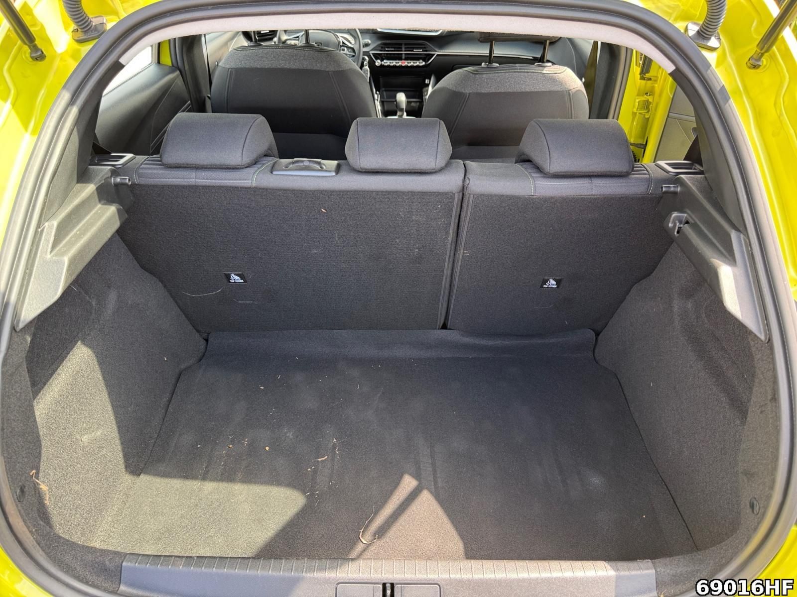 Fahrzeugabbildung Peugeot 208 active