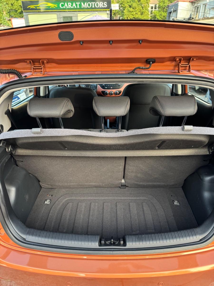 Hyundai i10 FIFA World Cup Edition