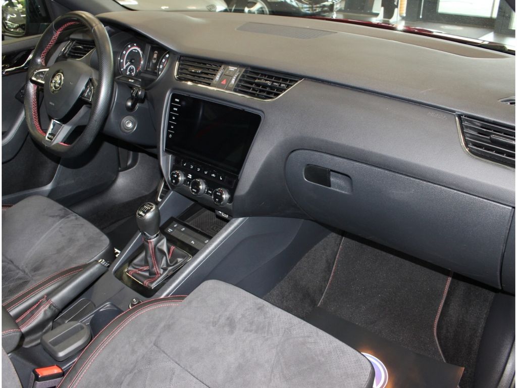 Fahrzeugabbildung SKODA Octavia 2.0 TSI RS 245 1.Hand*Standheizung