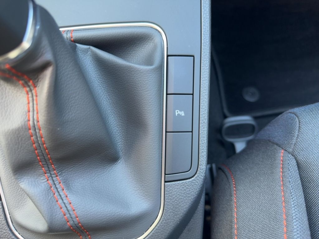 Fahrzeugabbildung SEAT Ibiza FR, SHZ, Navi , Apple CarPlay/Android