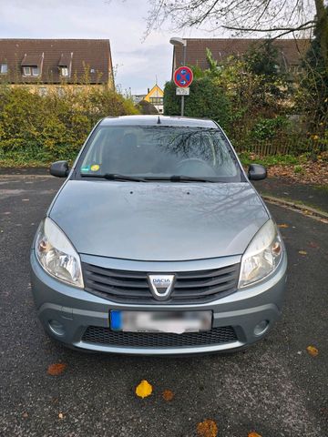 Dacia Sandero 1Hand 2 Jahre TÜV