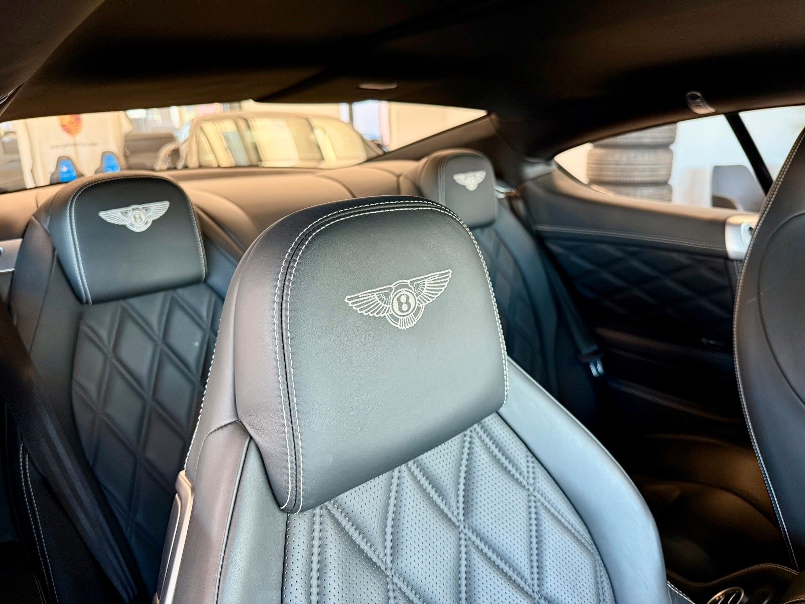 Fahrzeugabbildung Bentley Continental GT W12 Speed Carbon/Keramik/Massage