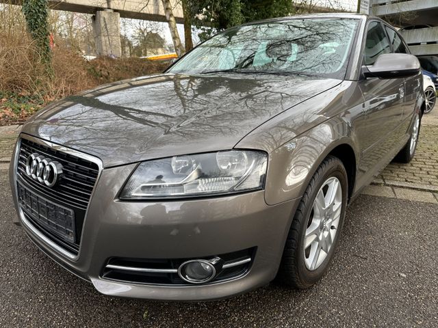 Audi A3 Sportback 1.6 TDI Attraction