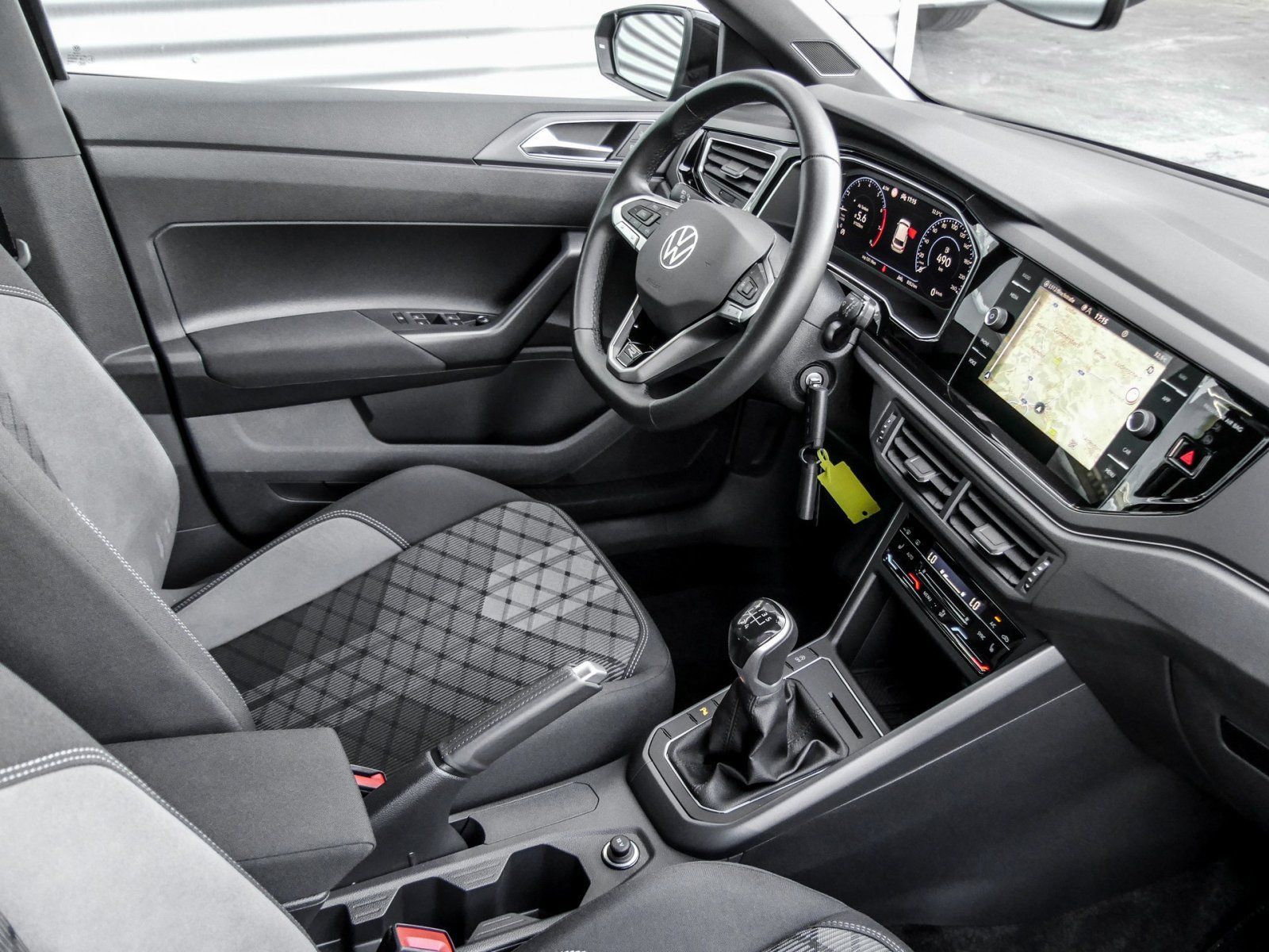 Volkswagen Polo 1.0 TSI R-Line MATRIX CARPLAY NAVI KAMERA foto 4